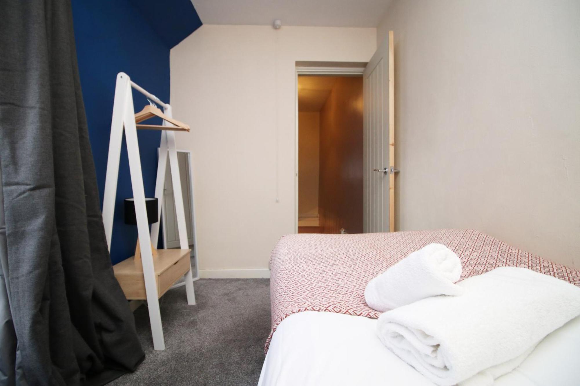 Cosy 3Br Home, Scenic Views, Ideal For Walks & Work Abertillery Eksteriør billede