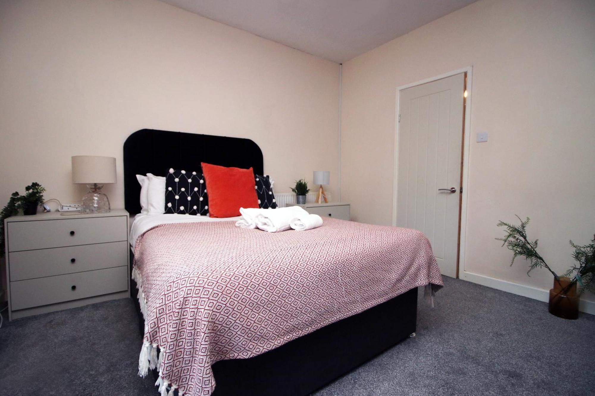 Cosy 3Br Home, Scenic Views, Ideal For Walks & Work Abertillery Eksteriør billede